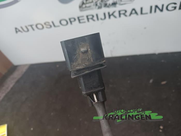 Lambda probe from a Volkswagen Golf V (1K1) 1.6 FSI 16V 2004