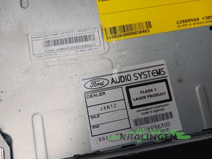 Reproductor de CD y radio de un Ford Focus 2 C+C 2.0 TDCi 16V 2007