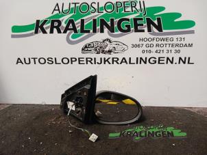 Używane Lusterko zewnetrzne prawe Lancia Ypsilon (843) 1.4 16V Cena € 50,00 Procedura marży oferowane przez Autosloperij Kralingen B.V.