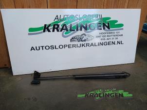 Used Set of tailgate gas struts Suzuki Wagon-R+ (RB) 1.0 12V Price € 40,00 Margin scheme offered by Autosloperij Kralingen B.V.