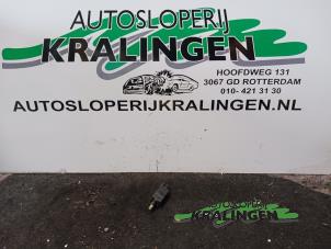 Used Brake light switch Mercedes E (W211) 3.0 E-280 CDI 24V Price on request offered by Autosloperij Kralingen B.V.