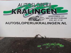 Usados Tubo de combustible Opel Signum (F48) 2.2 direct 16V Precio de solicitud ofrecido por Autosloperij Kralingen B.V.