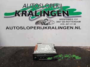 Gebrauchte Radio CD Spieler Citroen C3 (FC/FL/FT) 1.4 Bivalent Preis € 40,00 Margenregelung angeboten von Autosloperij Kralingen B.V.
