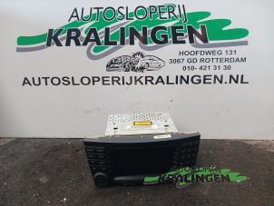 Używane Jednostka multimedialna Mercedes E (W211) 3.0 E-280 CDI 24V Cena na żądanie oferowane przez Autosloperij Kralingen B.V.