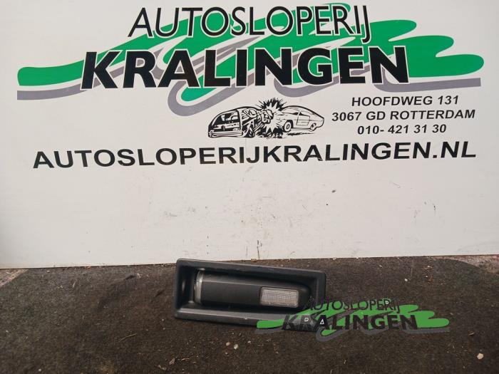 Używane Lampa LED Citroen C4 Picasso (UD/UE/UF) 2.0 16V Autom. Cena € 25,00 Procedura marży oferowane przez Autosloperij Kralingen B.V.