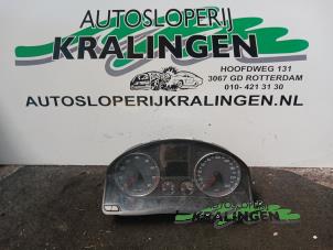 Usagé Compteur kilométrique KM Volkswagen Golf V (1K1) 1.6 FSI 16V Prix € 50,00 Règlement à la marge proposé par Autosloperij Kralingen B.V.