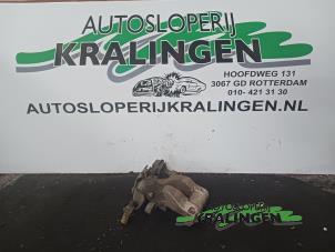 Usagé Etrier de frein arrière gauche Citroen C4 Picasso (UD/UE/UF) 2.0 16V Autom. Prix € 50,00 Règlement à la marge proposé par Autosloperij Kralingen B.V.