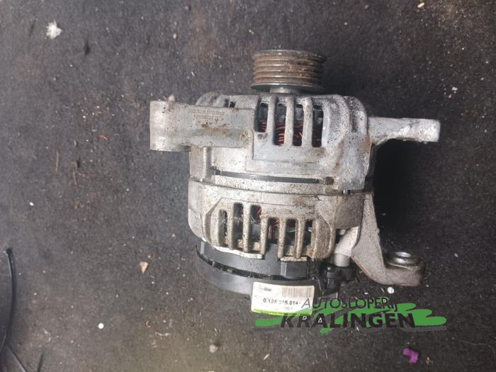 Dynamo van een Skoda Fabia (6Y5) 1.4i 2002