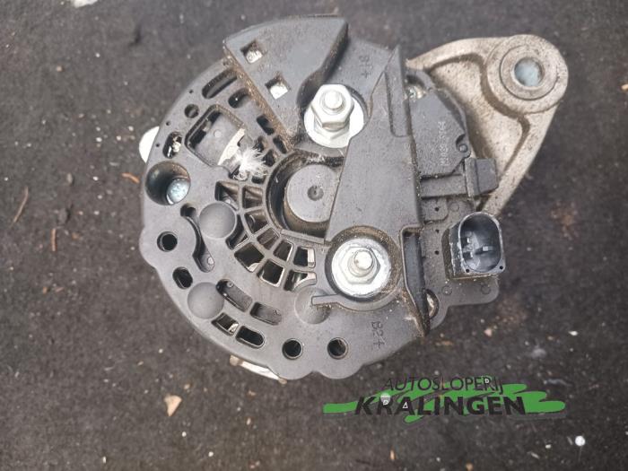 Dynamo van een Skoda Fabia (6Y5) 1.4i 2002
