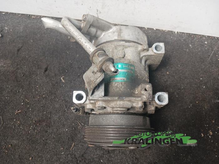 Air conditioning pump from a Renault Twingo (C06) 1.2 1999