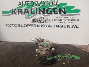 Used Air conditioning pump Renault Twingo (C06) 1.2 Price € 50,00 Margin scheme offered by Autosloperij Kralingen B.V.