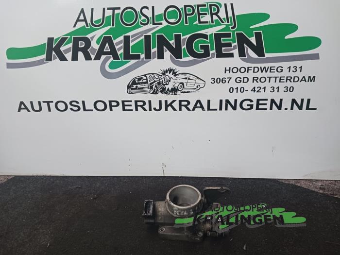 Usagé Boitier papillon Ford Fiesta 4 1.25 16V Prix € 25,00 Règlement à la marge proposé par Autosloperij Kralingen B.V.
