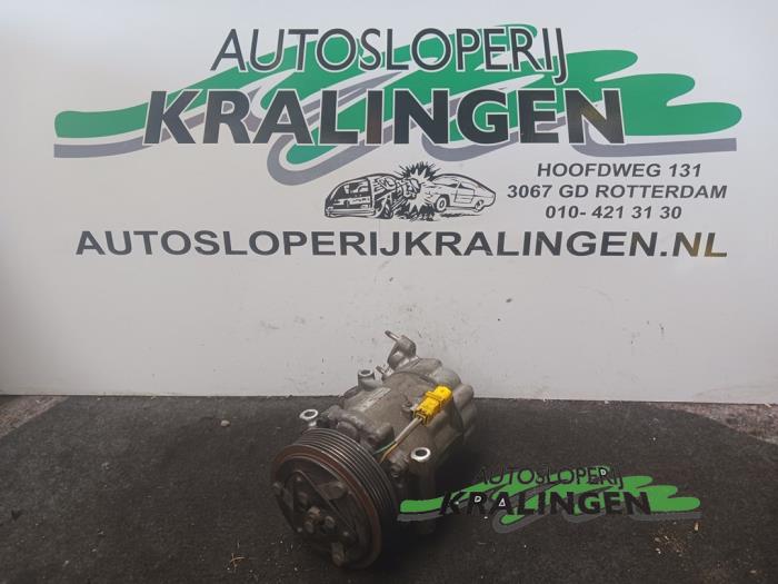 Usagé Pompe clim Citroen C2 (JM) 1.1 Prix € 17,97 Règlement à la marge proposé par Autosloperij Kralingen B.V.