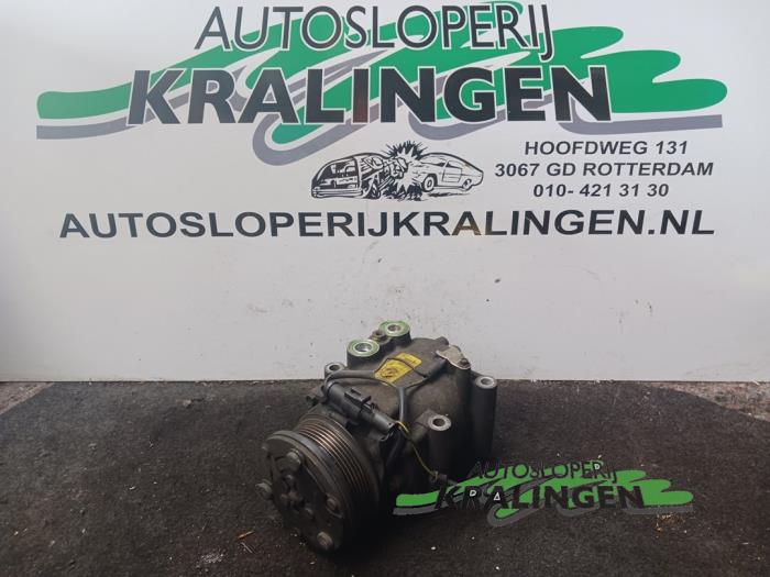 Usagé Pompe clim Ford Focus 1 Wagon 1.8 TDdi Prix € 19,97 Règlement à la marge proposé par Autosloperij Kralingen B.V.