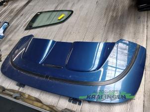 Używane Pokrywa dachu cabrio Renault Megane (EA) 1.4 16V Cena € 50,00 Procedura marży oferowane przez Autosloperij Kralingen B.V.