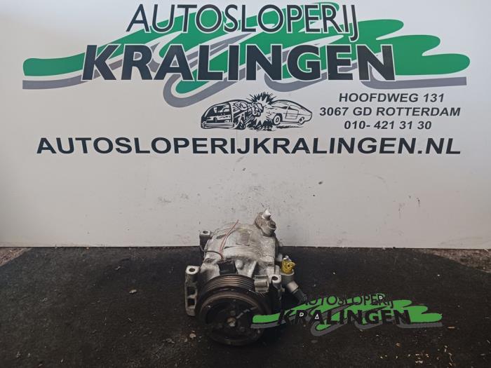 Usagé Compresseur de clim Fiat Punto II (188) 1.2 16V Prix € 9,98 Règlement à la marge proposé par Autosloperij Kralingen B.V.