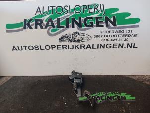Usados Pedal de embrague Citroen Berlingo 1.9 Di Precio € 50,00 Norma de margen ofrecido por Autosloperij Kralingen B.V.