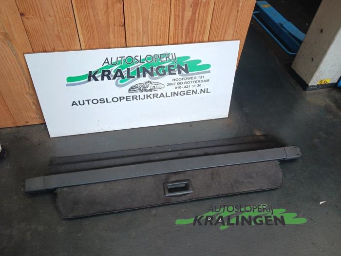 Luggage compartment cover from a Renault Megane II Grandtour (KM) 2.0 16V 2004