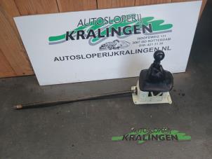 Usagé Timonerie de changement de vitesse Chevrolet Kalos (SF48) 1.4 Prix € 50,00 Règlement à la marge proposé par Autosloperij Kralingen B.V.