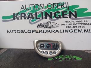 Używane Panel sterowania nagrzewnicy Ford Ka I 1.3i Cena € 35,00 Procedura marży oferowane przez Autosloperij Kralingen B.V.
