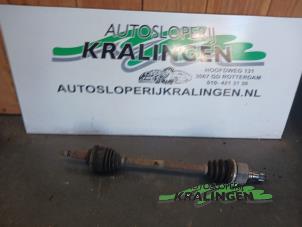 Używane Os napedowa lewy przód Chevrolet Kalos (SF48) 1.2 Cena € 35,00 Procedura marży oferowane przez Autosloperij Kralingen B.V.