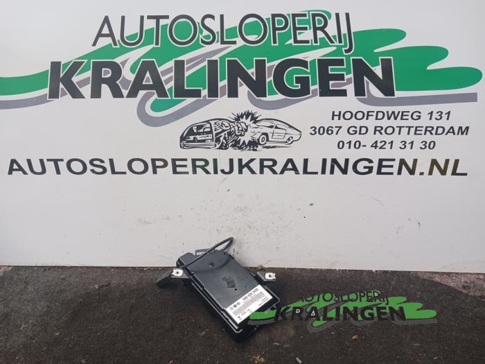 Begagnade Kontrollenhet, multimedia Volkswagen Polo V (6R) 1.2 TDI 12V BlueMotion Pris € 50,00 Marginaltabell erbjuds av Autosloperij Kralingen B.V.