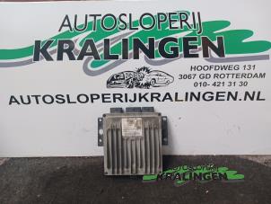 Usagé Calculateur moteur Renault Kangoo Express (FC) 1.5 dCi 60 Prix € 50,00 Règlement à la marge proposé par Autosloperij Kralingen B.V.