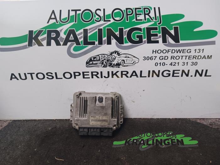 Used Engine management computer Renault Megane II (BM/CM) 1.9 dCi 120 Price € 50,00 Margin scheme offered by Autosloperij Kralingen B.V.