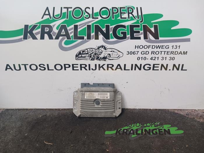 Used Engine management computer Renault Megane II (LM) 1.6 16V Price € 11,99 Margin scheme offered by Autosloperij Kralingen B.V.