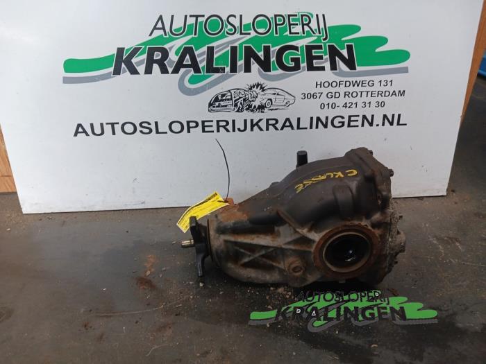 Gebrauchte Differential hinten Mercedes C Combi (S203) 1.8 C-200K 16V Preis € 150,00 Margenregelung angeboten von Autosloperij Kralingen B.V.