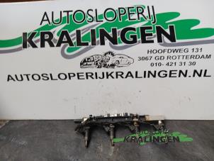 Usagé Injecteur (injection essence) BMW 3 serie Compact (E46/5) 316ti 16V Prix € 50,00 Règlement à la marge proposé par Autosloperij Kralingen B.V.