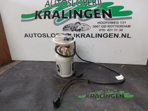 Usados Bomba de gasolina Mercedes A (W168) 1.6 A-160 Precio € 50,00 Norma de margen ofrecido por Autosloperij Kralingen B.V.
