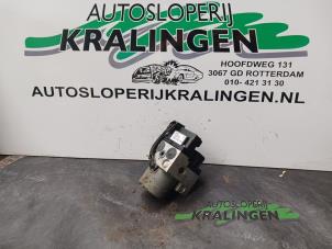 Używane Pompa ABS Rover Streetwise 1.4 16V Cena € 50,00 Procedura marży oferowane przez Autosloperij Kralingen B.V.