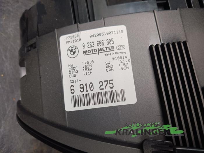 Odometer KM from a BMW 3 serie Touring (E46/3) 318i 2001