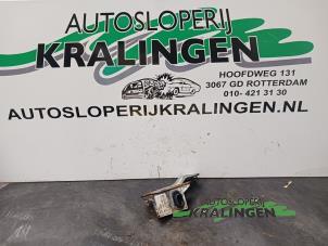 Usagé Capteur angle de braquage Volvo XC90 I 2.4 D5 20V Prix € 100,00 Règlement à la marge proposé par Autosloperij Kralingen B.V.