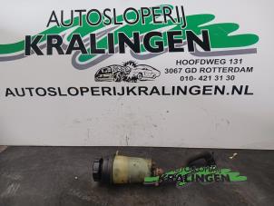 Used Power steering fluid reservoir Ford Focus 2 1.6 16V Price € 50,00 Margin scheme offered by Autosloperij Kralingen B.V.