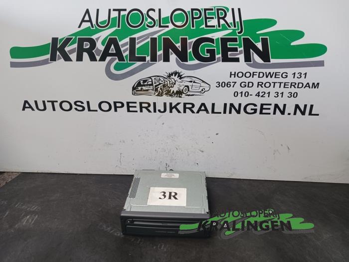 Usagé Module navigation Renault Espace (JK) 3.5 V6 24V Grand Espace Prix € 50,00 Règlement à la marge proposé par Autosloperij Kralingen B.V.