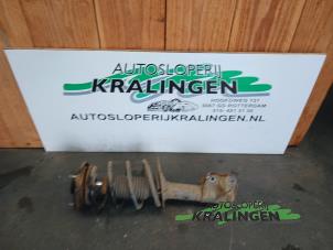 Used Fronts shock absorber, left Volvo V40 (VW) 1.9 D Price € 50,00 Margin scheme offered by Autosloperij Kralingen B.V.