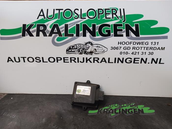 Usagé Moule LPG Ford Fiesta 5 (JD/JH) 1.4 16V Prix € 99,99 Règlement à la marge proposé par Autosloperij Kralingen B.V.