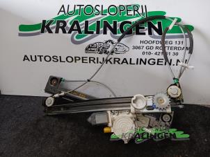 Usagé Mécanique vitre 2portes avant gauche BMW Mini One/Cooper (R50) 1.6 16V Cooper Prix € 100,00 Règlement à la marge proposé par Autosloperij Kralingen B.V.