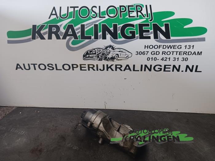 Gebrauchte Ölfiltergehäuse Peugeot 207 SW (WE/WU) 1.4 16V Vti Preis € 24,99 Margenregelung angeboten von Autosloperij Kralingen B.V.