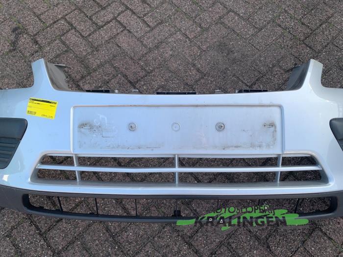 Front bumper from a Ford Focus 2 1.8 16V Flexifuel 2006