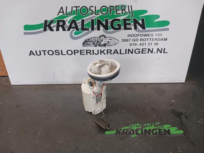 Used Petrol pump BMW Mini (R50/53) 1.6 16V Cooper Price € 49,97 Margin scheme offered by Autosloperij Kralingen B.V.
