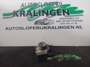 Gebrauchte ABS Pumpe Volkswagen Golf Plus (5M1/1KP) 1.6 FSI 16V Preis auf Anfrage angeboten von Autosloperij Kralingen B.V.