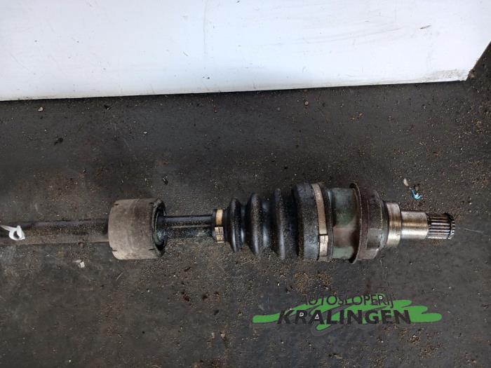 Front drive shaft, right from a Daihatsu Materia 1.5 16V 2007