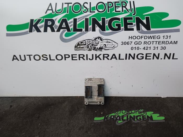 Used Engine management computer Opel Meriva (A) 1.4 16V Twinport Price € 29,99 Margin scheme offered by Autosloperij Kralingen B.V.
