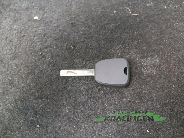 Ignition lock + key from a Peugeot 508 SW (8E/8U) 1.6 HDiF 16V 2011