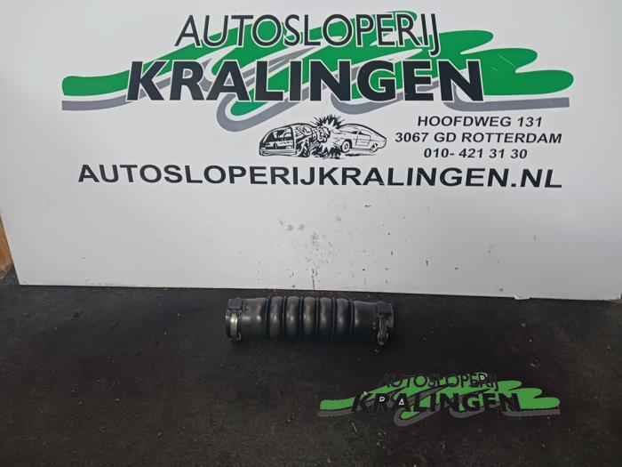 Gebrauchte Intercooler Schlauch Peugeot 508 SW (8E/8U) 1.6 HDiF 16V Preis € 19,99 Margenregelung angeboten von Autosloperij Kralingen B.V.