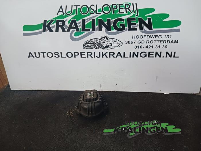 Usagé Support moteur BMW 1 serie (E87/87N) 116i 1.6 16V Prix € 19,99 Règlement à la marge proposé par Autosloperij Kralingen B.V.