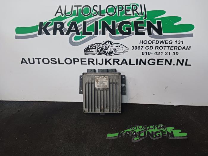 Used Engine management computer Renault Clio II Societe (SB) 1.5 dCi 65 Price € 50,00 Margin scheme offered by Autosloperij Kralingen B.V.